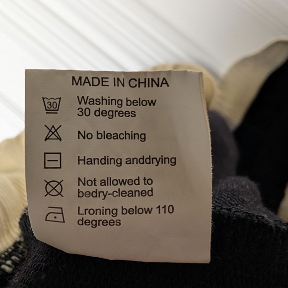 Women's 2 Pc Set, Matching SS Top w/ Skort, Size M - Picture 3 of 5